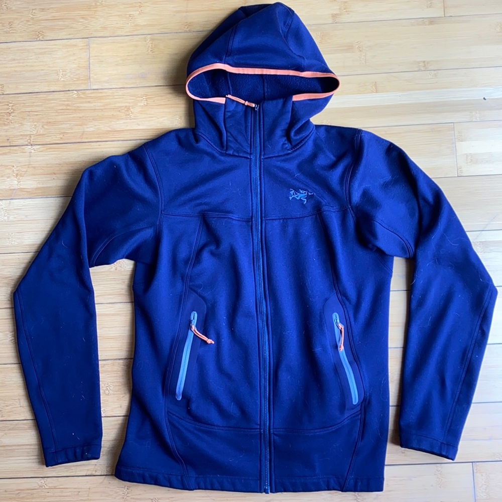 Atrcyteryx blue zip up hoodie